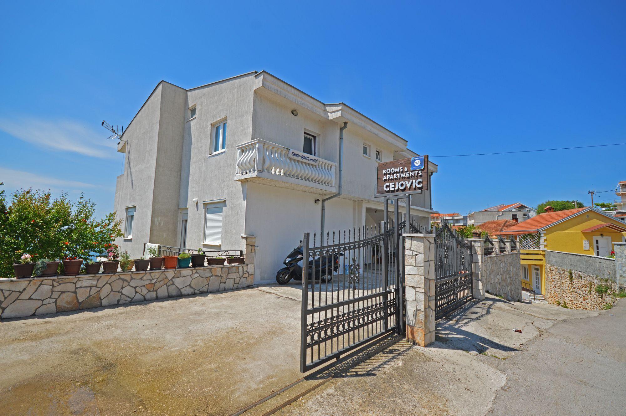 Apartments Cejovic Ulcinj Exterior photo